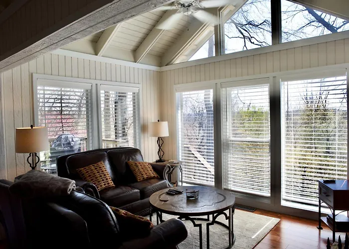 Beaver Lake Cottages