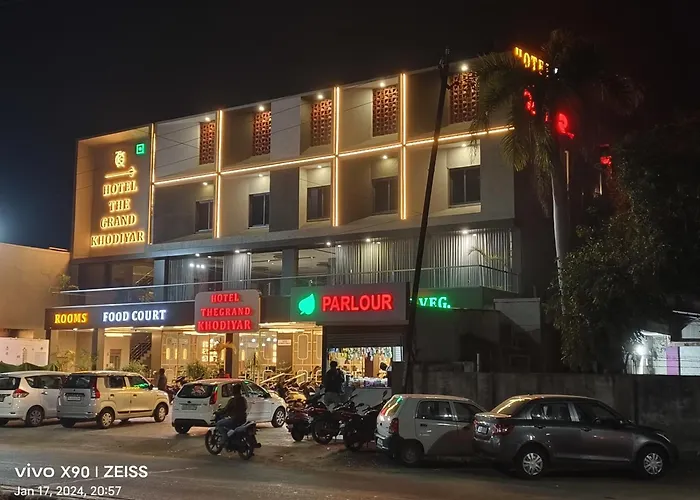 Hotel The Grand Khodiyar
