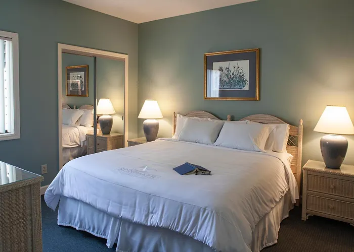 Waterside By Spinnaker Resorts