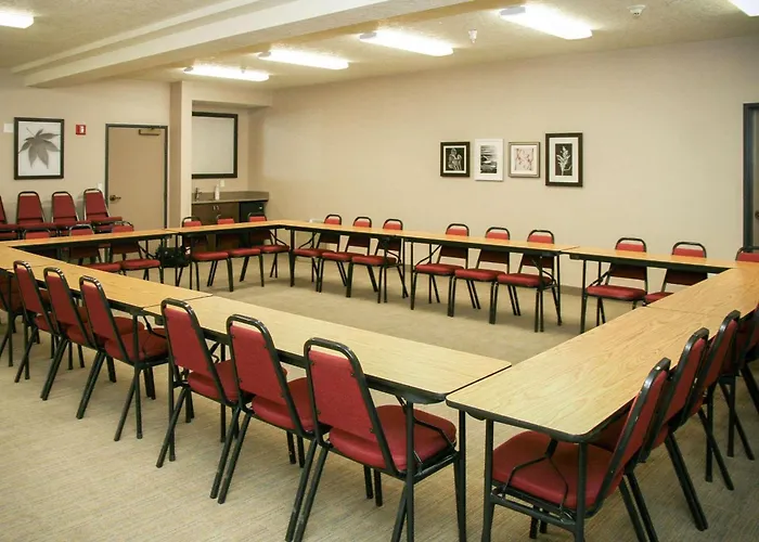 Country Inn & Suites By Radisson, Prineville, Or