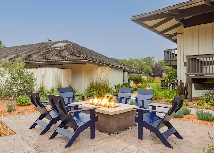 Family resorts in Carmel-by-the-Sea