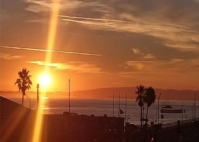 Howard Johnson By Wyndham Santa Cruz