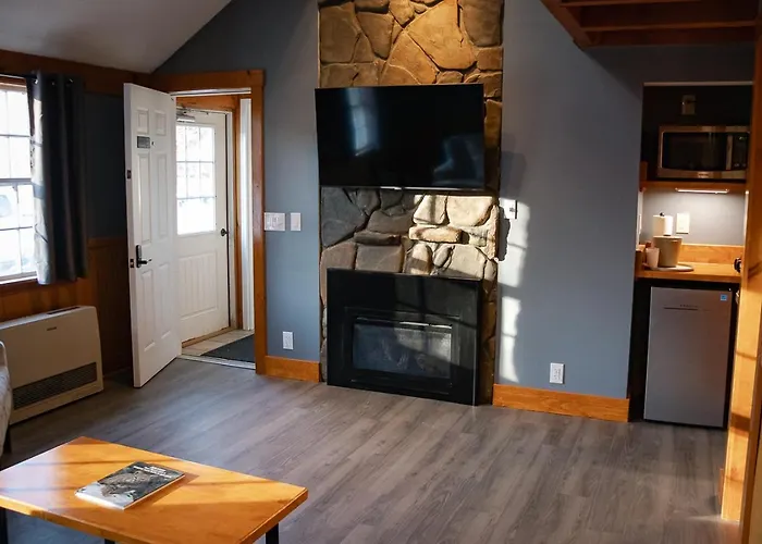 New England Inn & Lodge