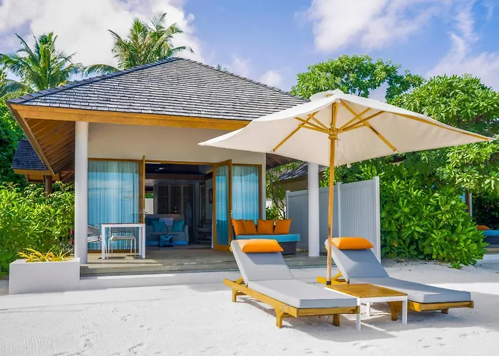 Emerald Faarufushi Resort & Spa