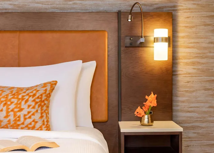 Casitas At The Hoodoo Moab, Curio Collection By Hilton