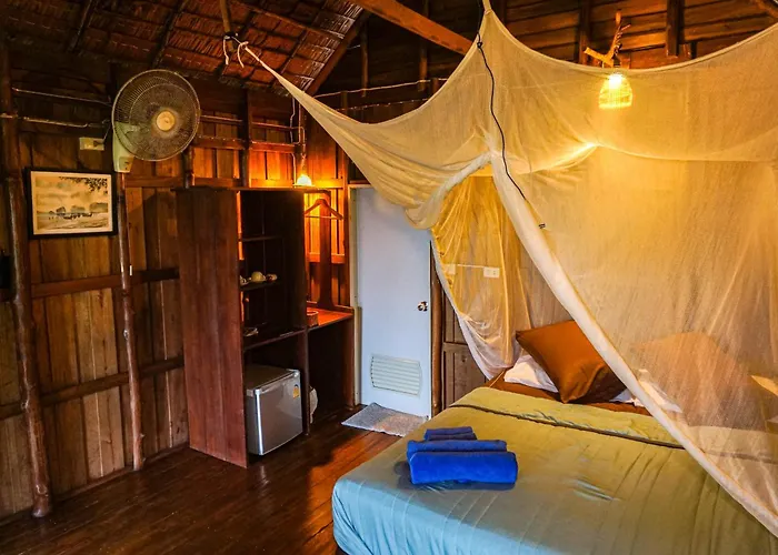 Tha Khao Bay View Bungalow