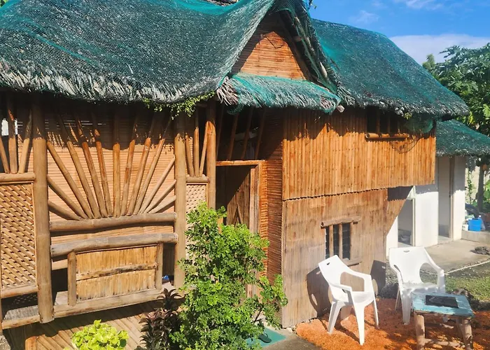 Nirvana Bamboo Houses & Dive Centre