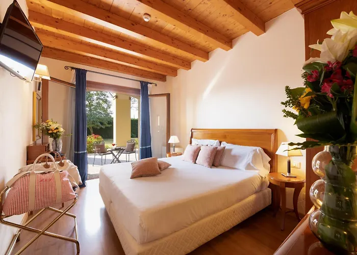 Hotel Venice Resort Airport