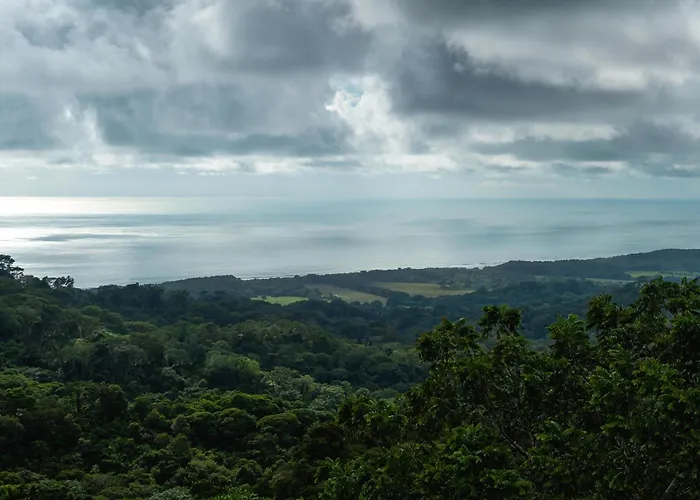 Lamangata Luxury Surf Resort