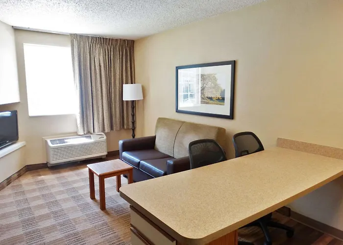Extended Stay America Select Suites - Providence - Airport