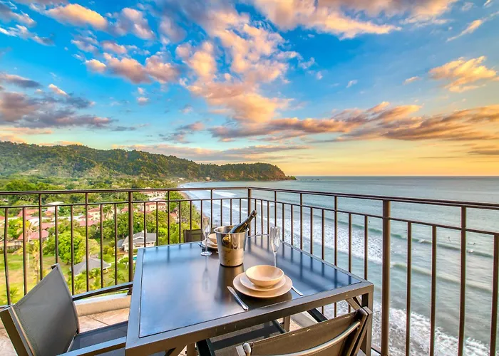 Secretjaco - Luxury Beach Front Penthouse With Pool & Jacuzzi