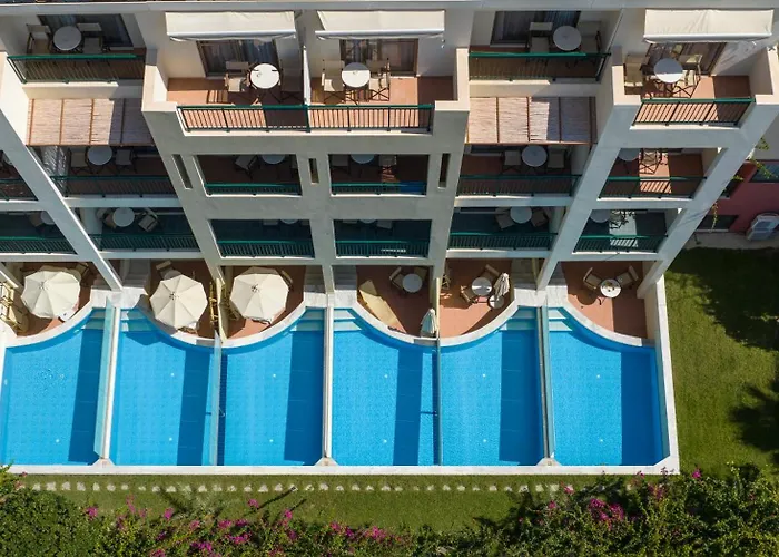 Hydramis Palace Beach Resort