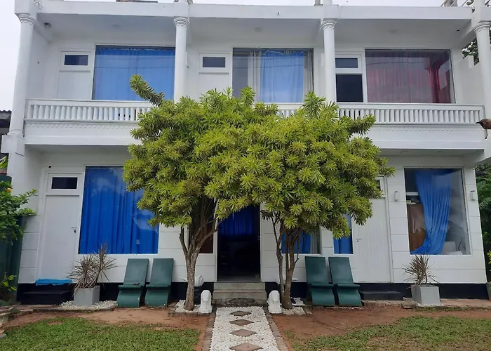 White Surfing Beach Resort