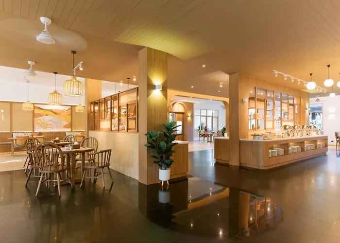 Apsara Beachfront Resort & Villa