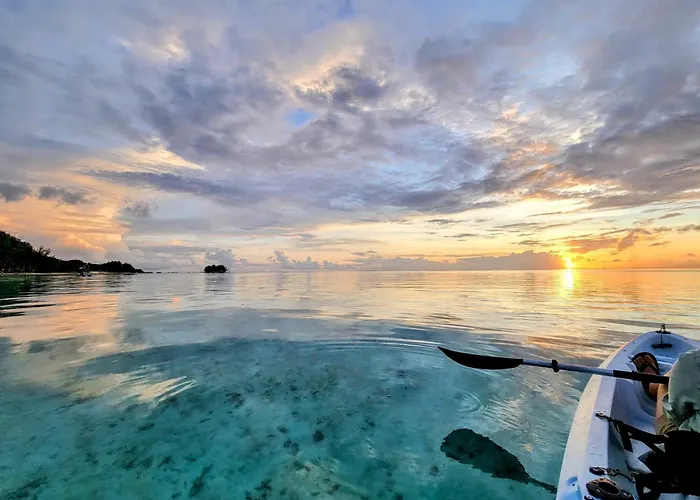 Moorea Resorts