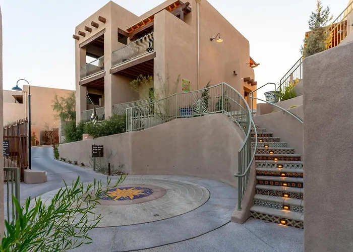 Hacienda Del Sol Guest Ranch Resort