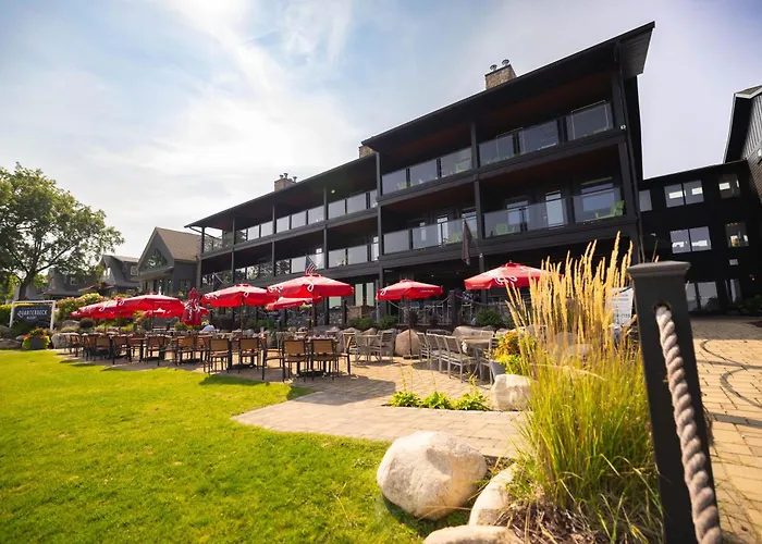 Quarterdeck Resort