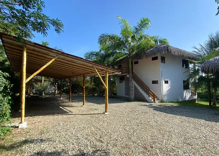 Hosteria Guachapeli