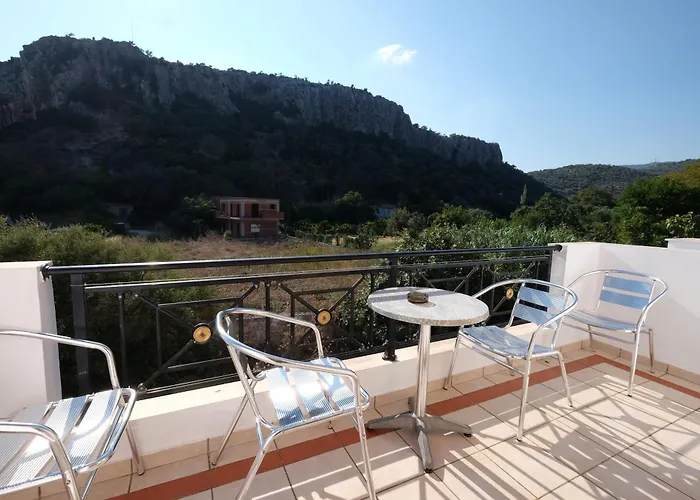 Skopelos (Lesbos) Resorts