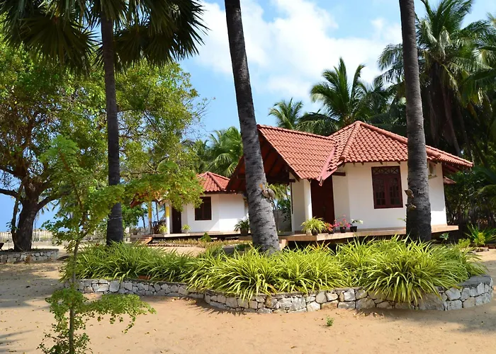 Nirukthie Beach Resort & Restaurant