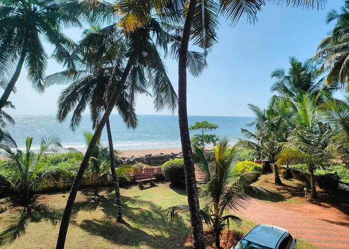 Club 7 Beach Resort