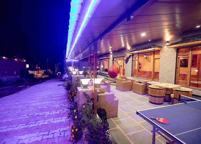 Hotel Smugglers Mountain View - Central Heated & Air Cooled