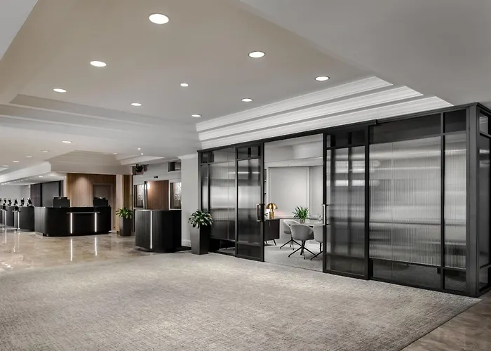 Le Centre Sheraton Montreal Hotel