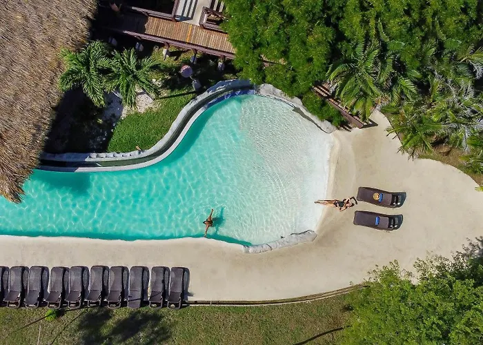 Villas Sol Beach Resort