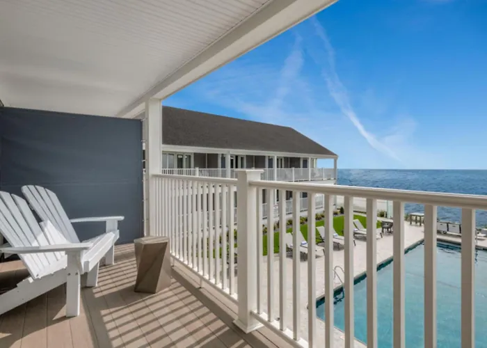 Pelham House Resort