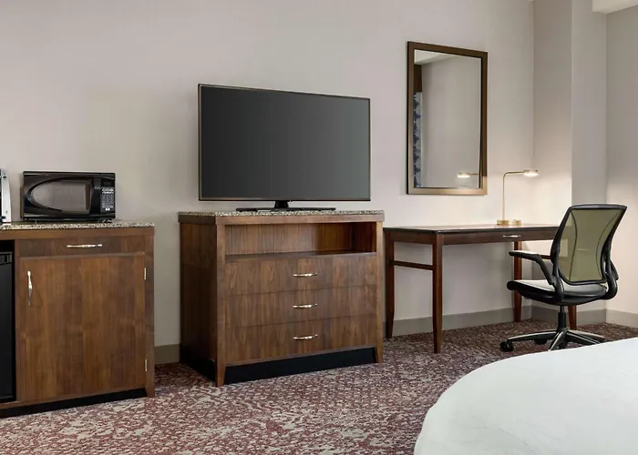 Hilton Garden Inn Louisville Downtown