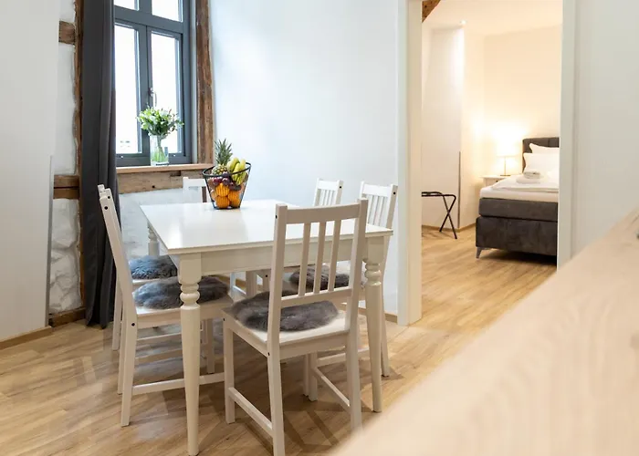 Schiefer Suite Hotel & Apartments