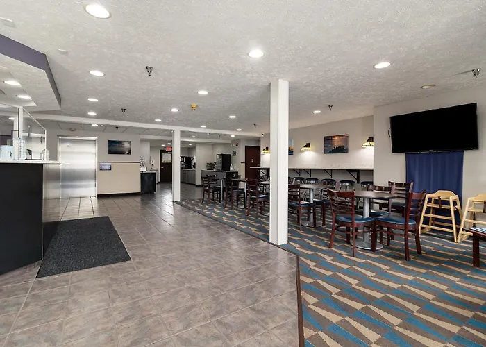 Microtel Inn And Suites Manistee