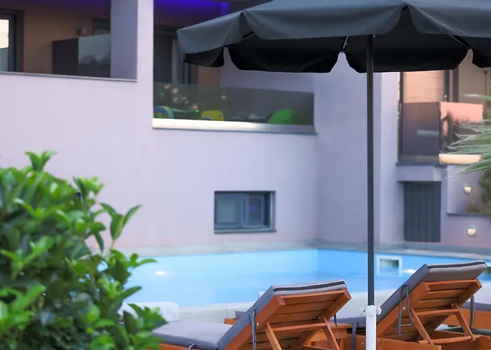 Hotel Yakinthos