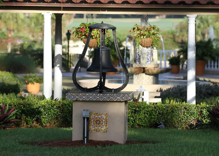 Howey-in-the-Hills Resorts