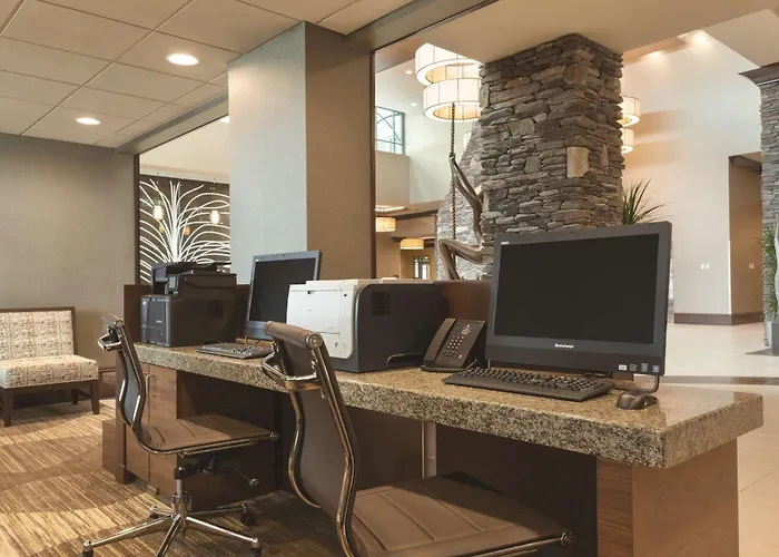 Embassy Suites Saratoga Springs