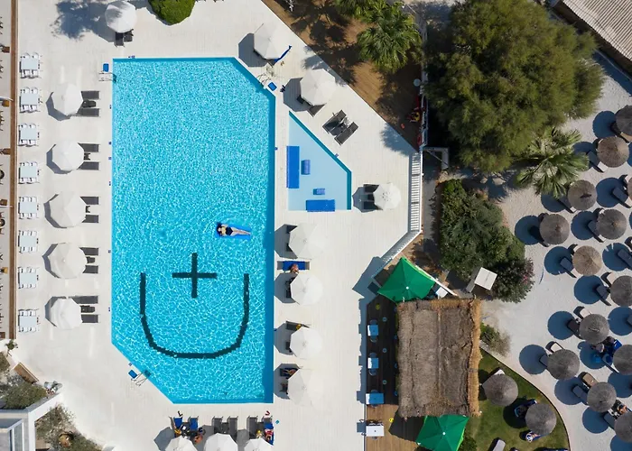 Design Plus Seya Beach Hotel