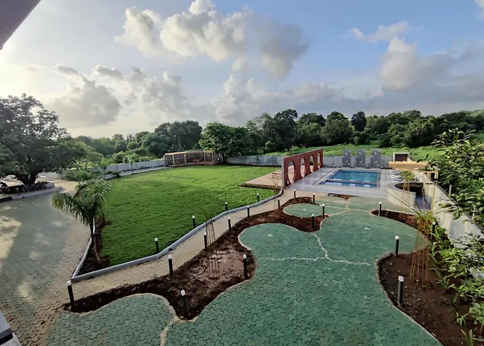Pushp Vatika Resort & Lawns