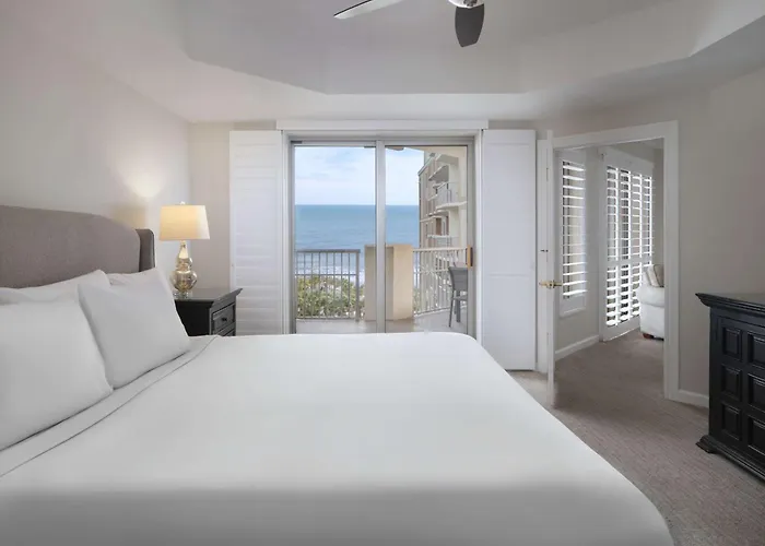 Royale Palms Condominiums