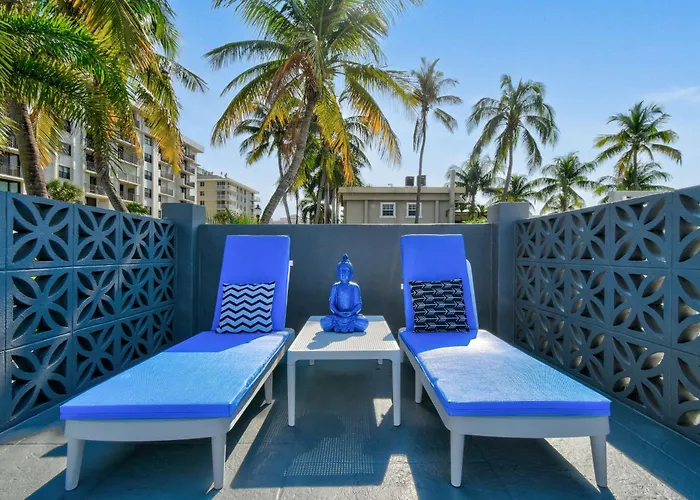 Palm Beach Shores Spa Resorts