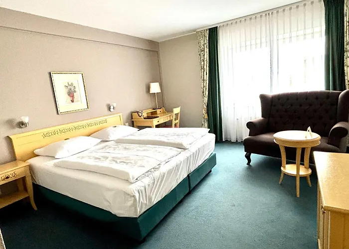 Hotel & Restaurant Schoenau
