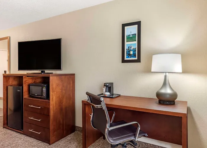 Comfort Inn & Suites Middletown - Franklin