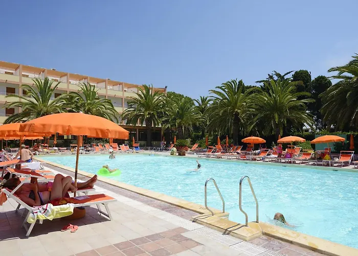 Hotel Oasis
