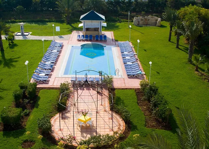 Medina Belisaire And Thalasso