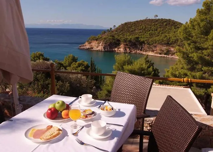 Alonissos Beach Bungalows And Suites Hotel