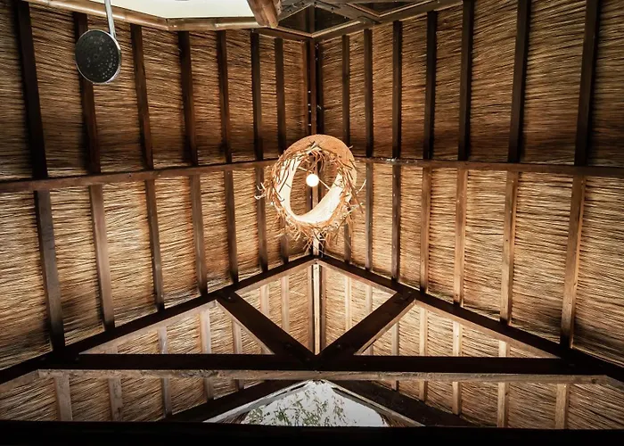 The Beach House Ocam Ocam