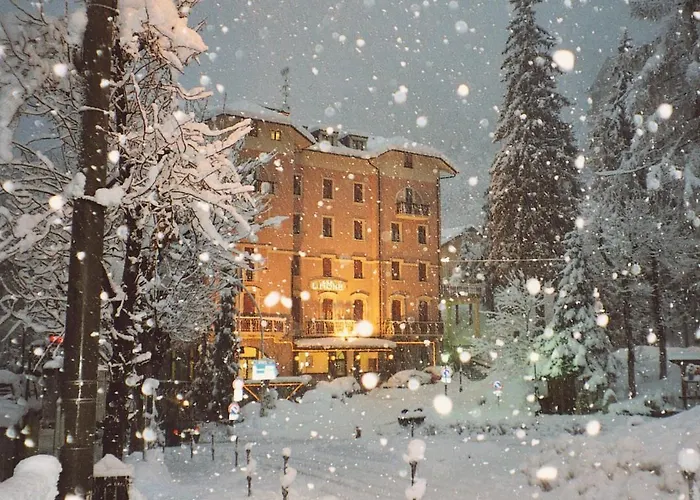Limone Palace Aparthotel