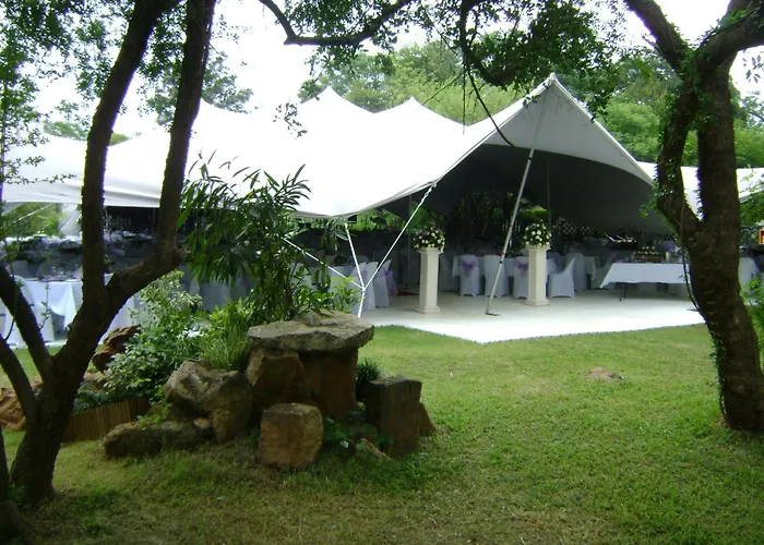 Lalapanzi Hotel & Conference Centre