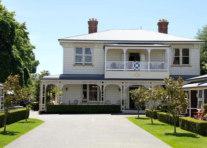 Merivale Manor