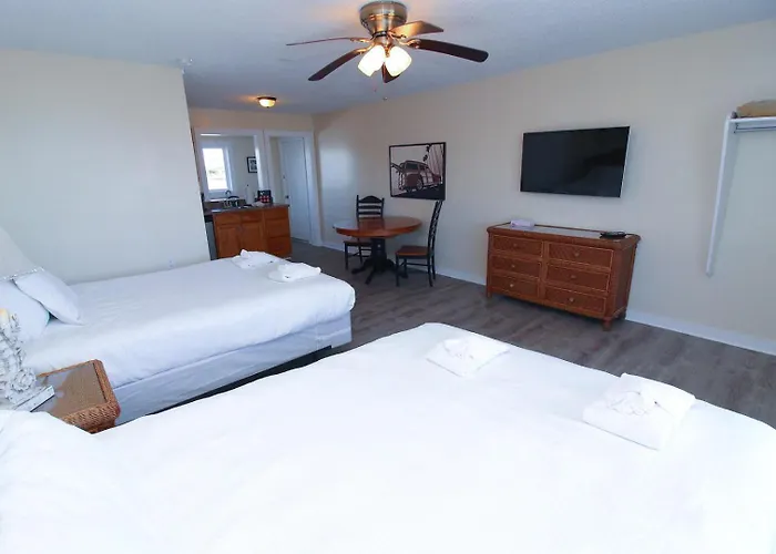 Fin 'N Feather Waterside Inn By Kees Vacations