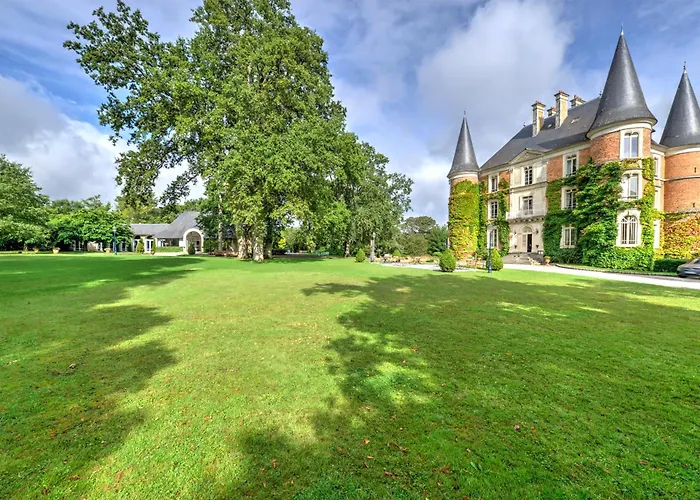 Chateau D'Apigne Rennes